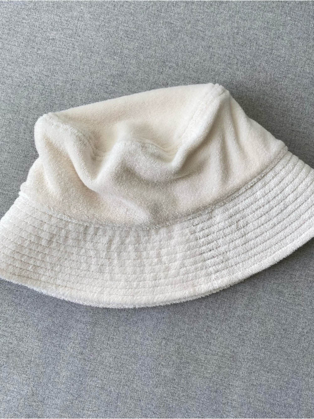 Aritzia wilfred free terry bucket hat - Picture 2 of 6